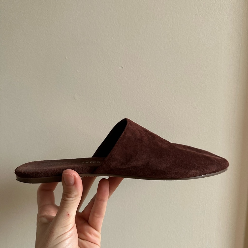 TKEES Ines Slip-On Mules in Chocolate